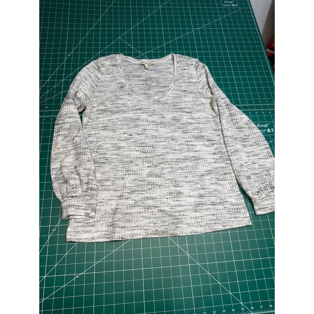 Express One Eleven Womens Grey Space Dye Waffle Knit V-Neck Thermal Top Large